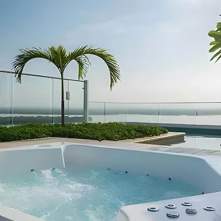 Luxury 2br Jacuzzi Sea View 14th Floor Cartagena