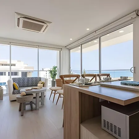 Luxury 2br Jacuzzi Sea View 14th Floor