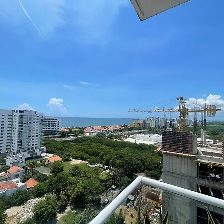 Luxury 2br Jacuzzi Sea View 14th Floor Apartamento