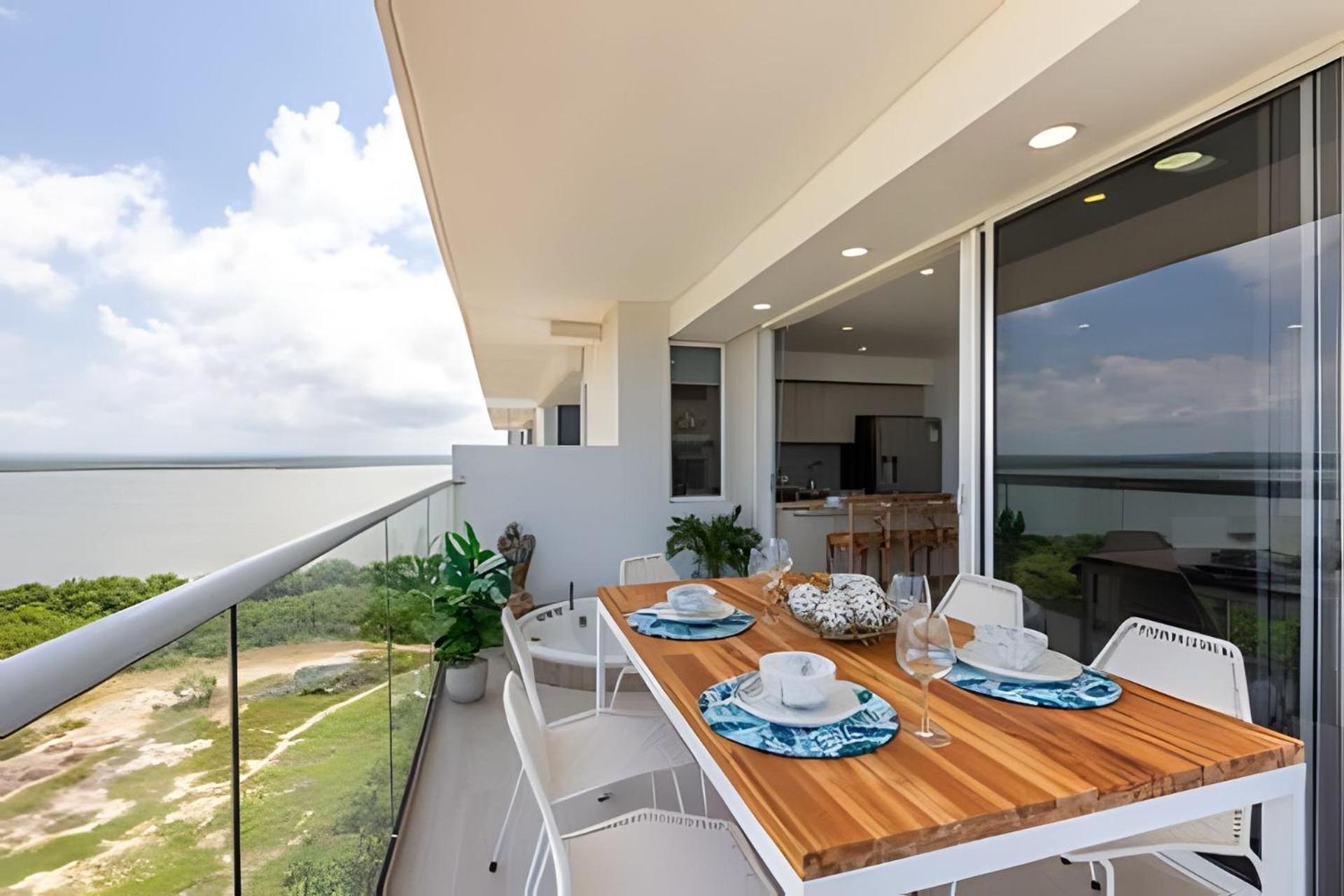 Luxury 2br Jacuzzi Sea View 14th Floor Apartamento