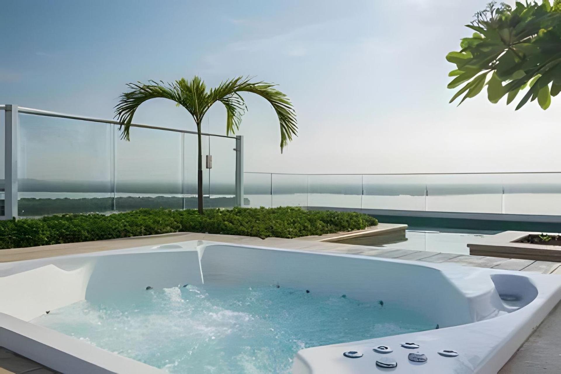Luxury 2br Jacuzzi Sea View 14th Floor Cartagena