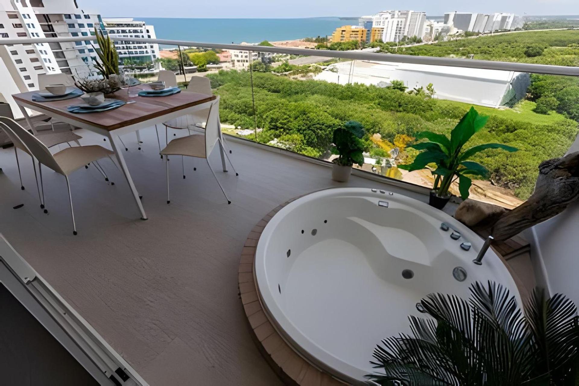 Luxury 2br Jacuzzi Sea View 14th Floor Cartagena